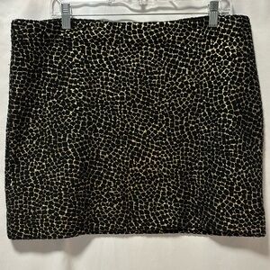 Authentic Diane Von Furstenberg Wool Boucle Mini Skirt with Foil Print